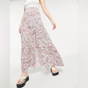 ASOS DESIGN Maxi Skirt in Crinkle with Side Split in Ditsy Floral Print
